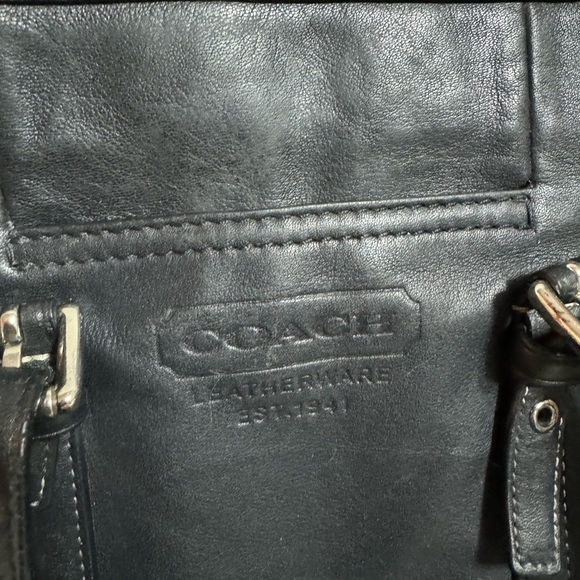 COACH EAST WEST GALLERY BLACK LEATHER SILVER HARDWARE LARGE TOTE - Picture 3 of 13